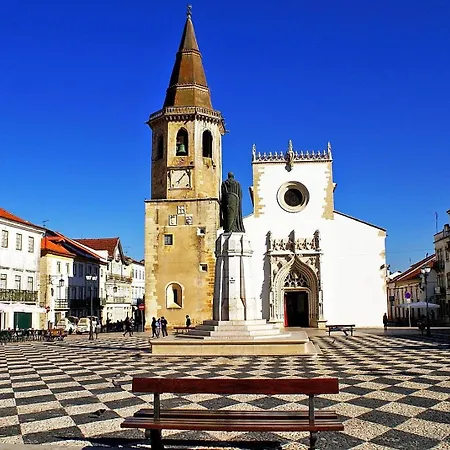 Tomarhousing - City Centre * Томар